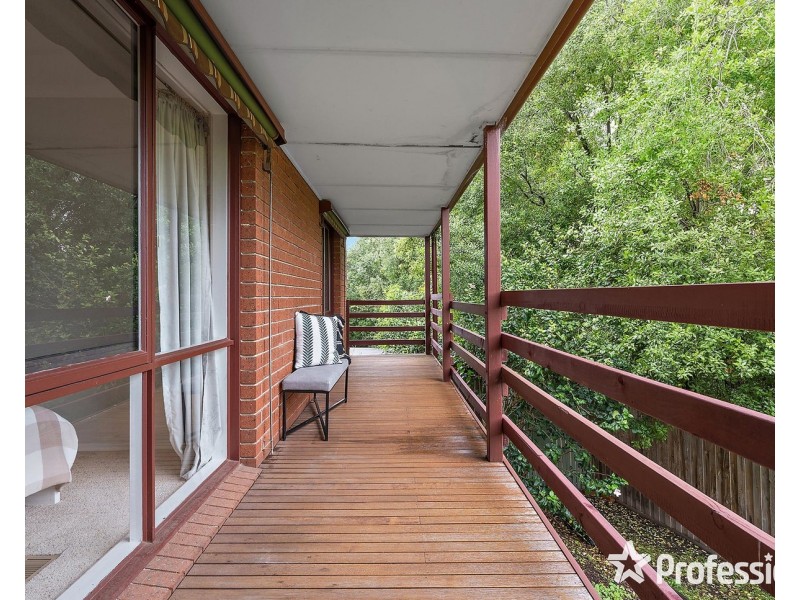 9 Drysdale Place, Mooroolbark VIC 3138