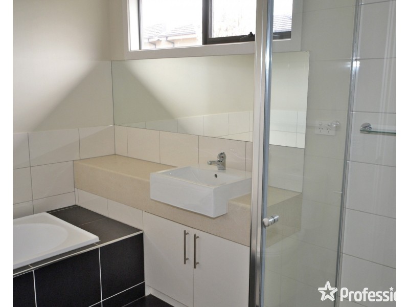 3/16 McComb Street, Lilydale VIC 3140