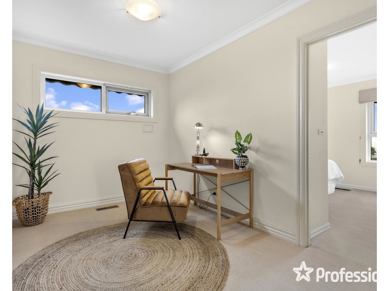 64 Bastow Road, Lilydale VIC 3140