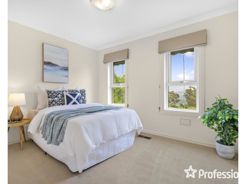 64 Bastow Road, Lilydale VIC 3140