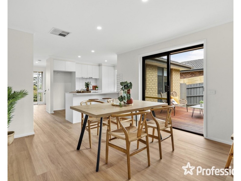 30 Vista Drive, Chirnside Park VIC 3116