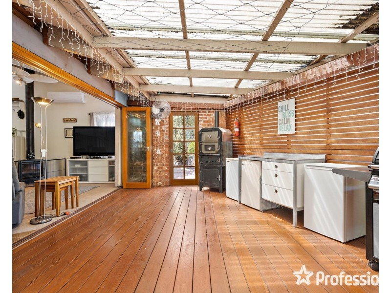 35 Sugarloaf Drive, Chirnside Park VIC 3116