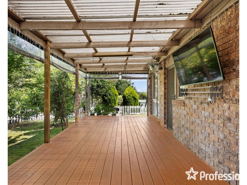 35 Sugarloaf Drive, Chirnside Park VIC 3116