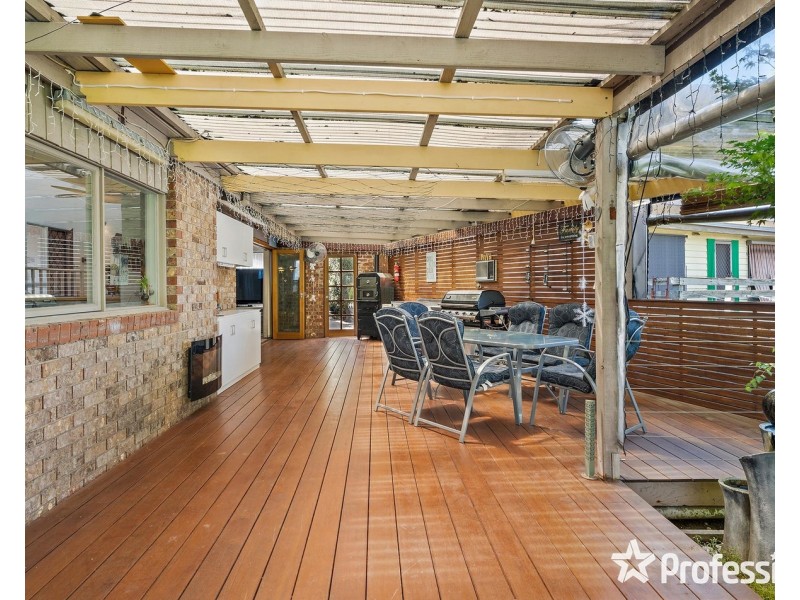 35 Sugarloaf Drive, Chirnside Park VIC 3116