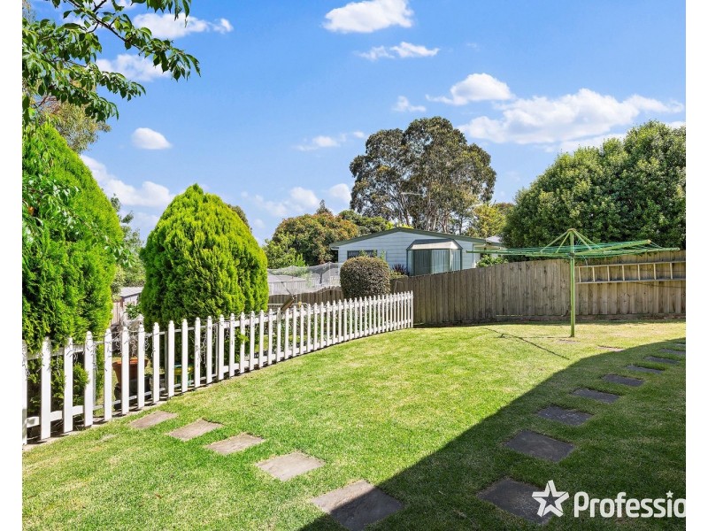 35 Sugarloaf Drive, Chirnside Park VIC 3116