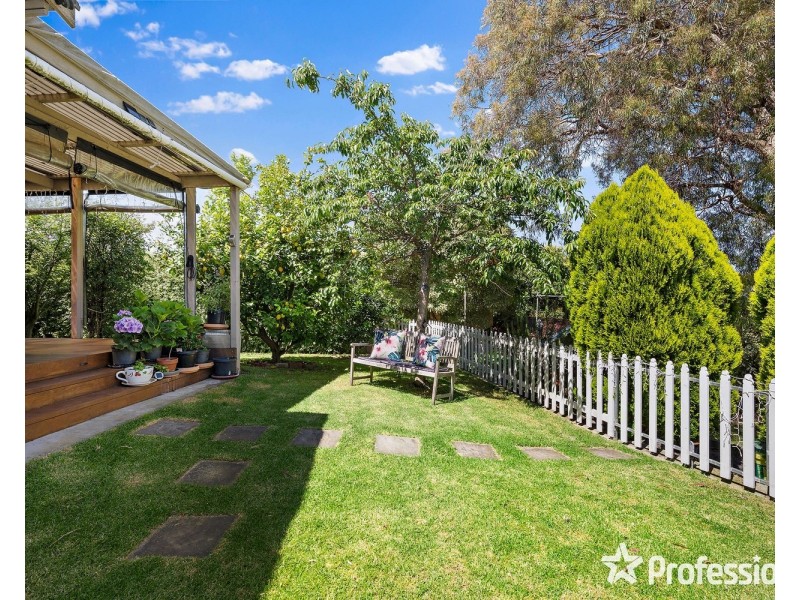 35 Sugarloaf Drive, Chirnside Park VIC 3116