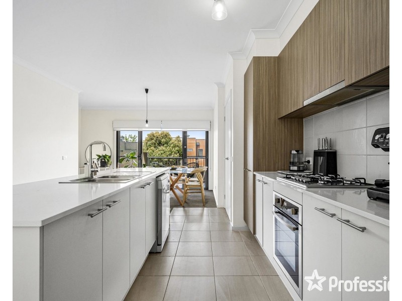 12 Yellow Gum Crescent, Mooroolbark VIC 3138