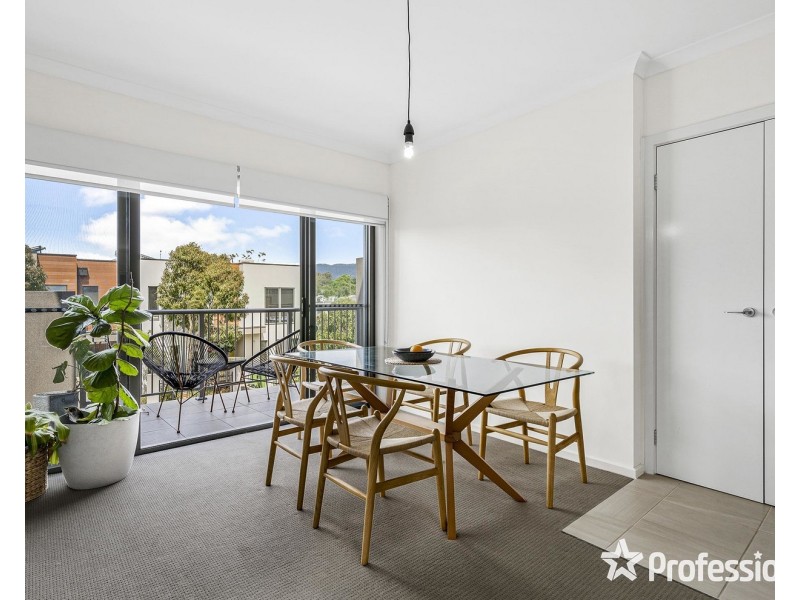 12 Yellow Gum Crescent, Mooroolbark VIC 3138