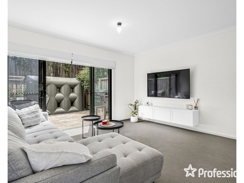 12 Yellow Gum Crescent, Mooroolbark VIC 3138