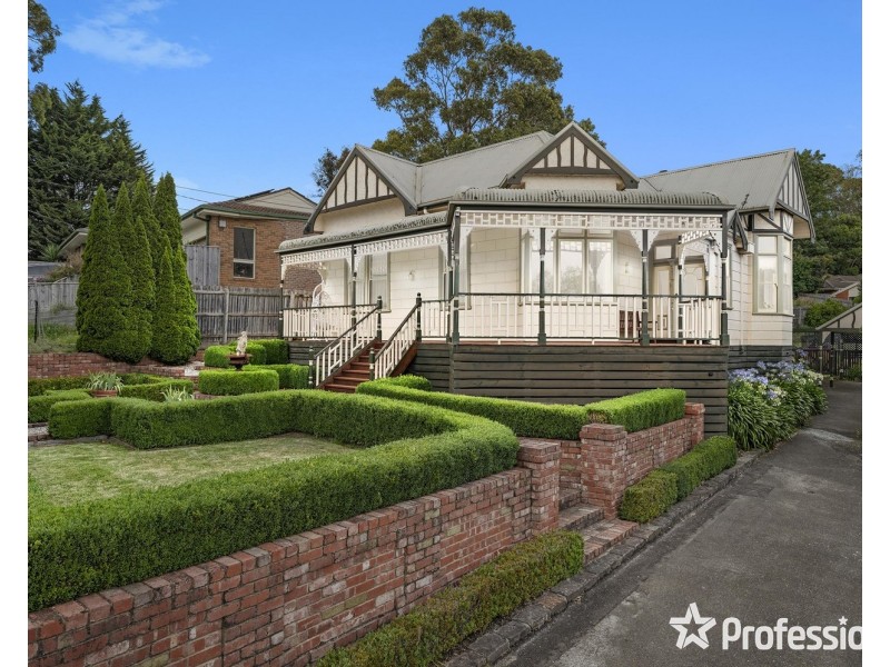 20 Wyuna Walk, Mooroolbark VIC 3138