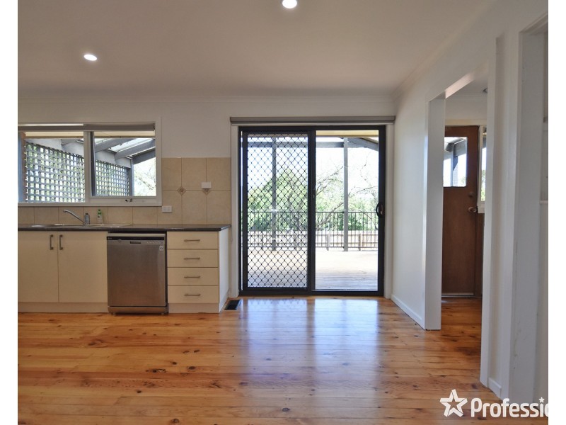 56 Churchill Drive, Mooroolbark VIC 3138