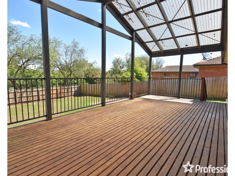 56 Churchill Drive, Mooroolbark VIC 3138