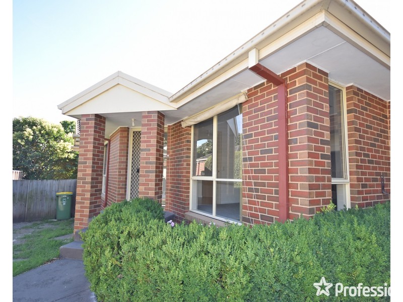 2/29 Cambridge Road, Mooroolbark VIC 3138