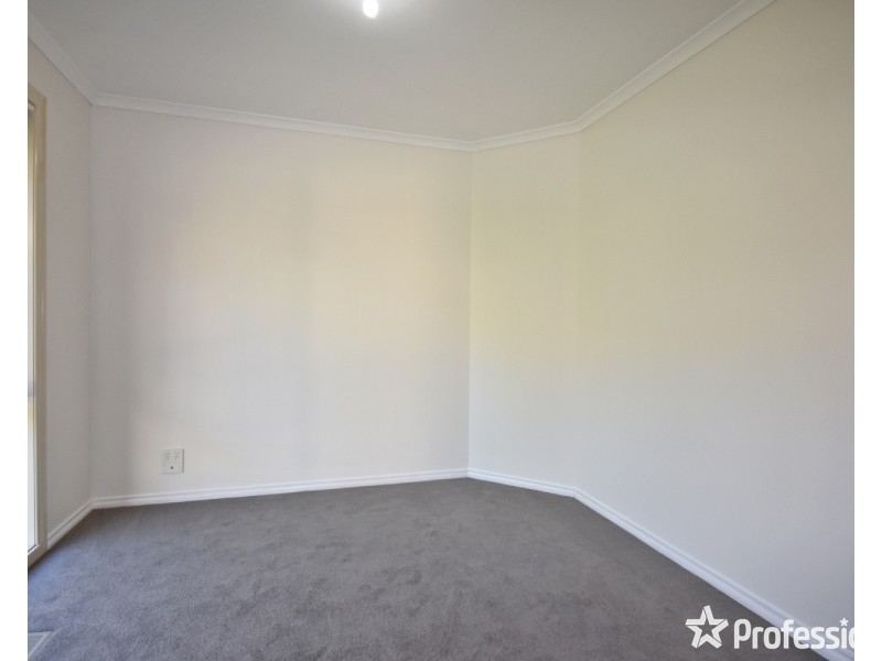 2/29 Cambridge Road, Mooroolbark VIC 3138