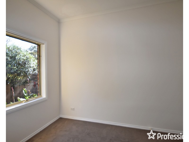 2/29 Cambridge Road, Mooroolbark VIC 3138