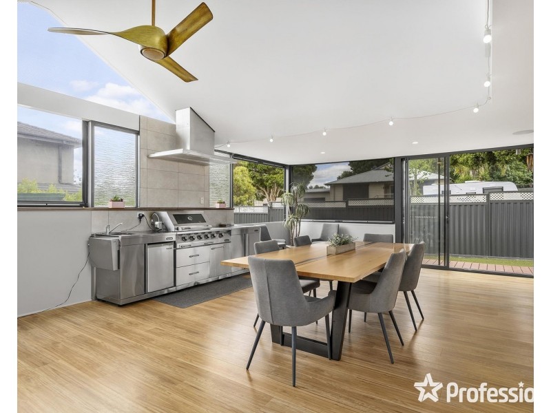 17 Eothen Lane, Kilsyth VIC 3137