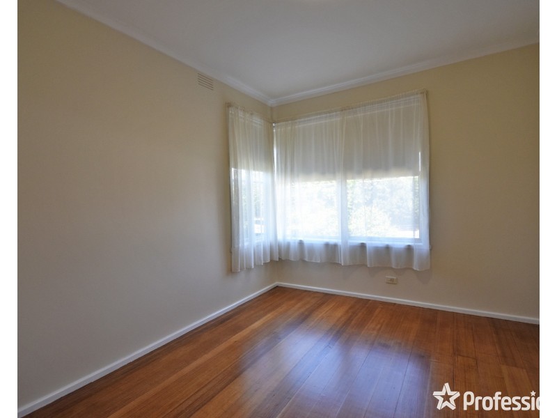 104 Manchester Road, Mooroolbark VIC 3138