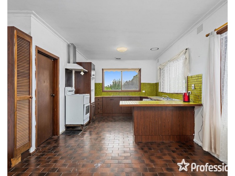 52 Victoria Road, Lilydale VIC 3140