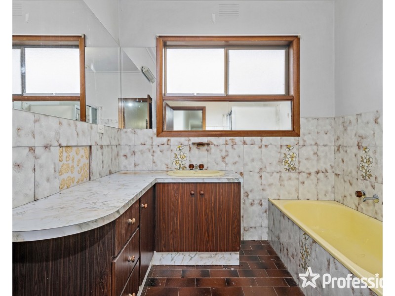 52 Victoria Road, Lilydale VIC 3140