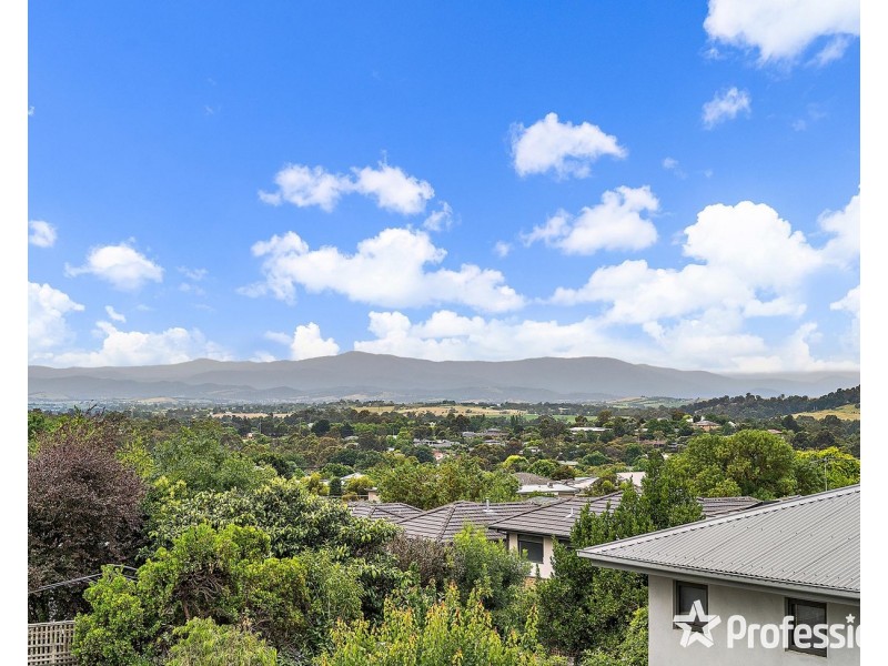 52 Victoria Road, Lilydale VIC 3140