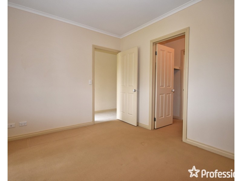 1/12 Victoria Road, Lilydale VIC 3140