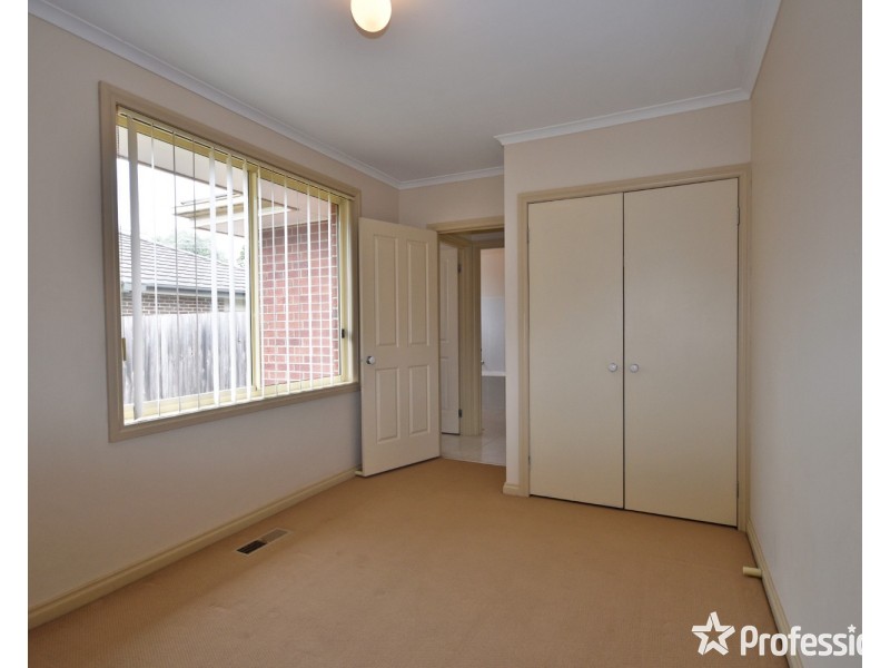 1/12 Victoria Road, Lilydale VIC 3140
