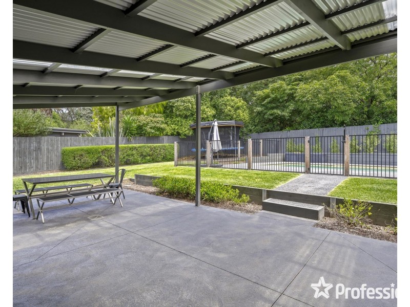 26 Yeaman Road, Montrose VIC 3765