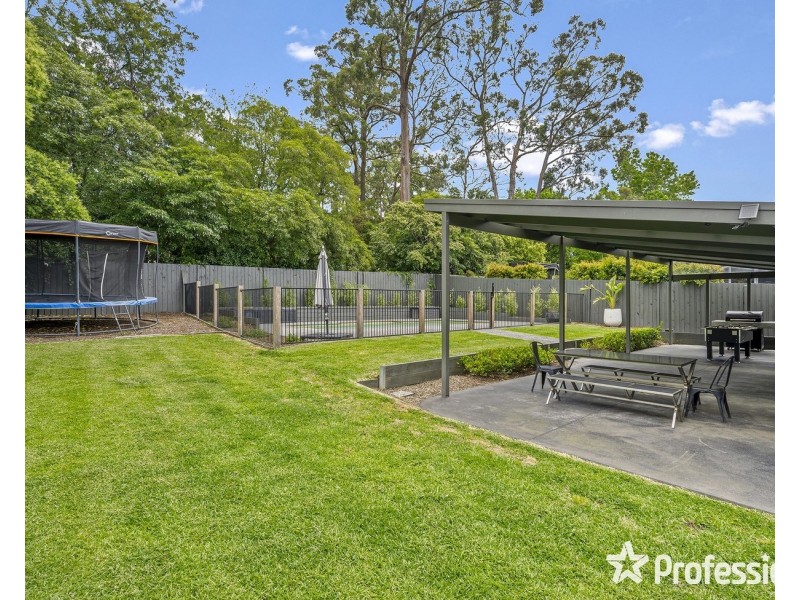 26 Yeaman Road, Montrose VIC 3765