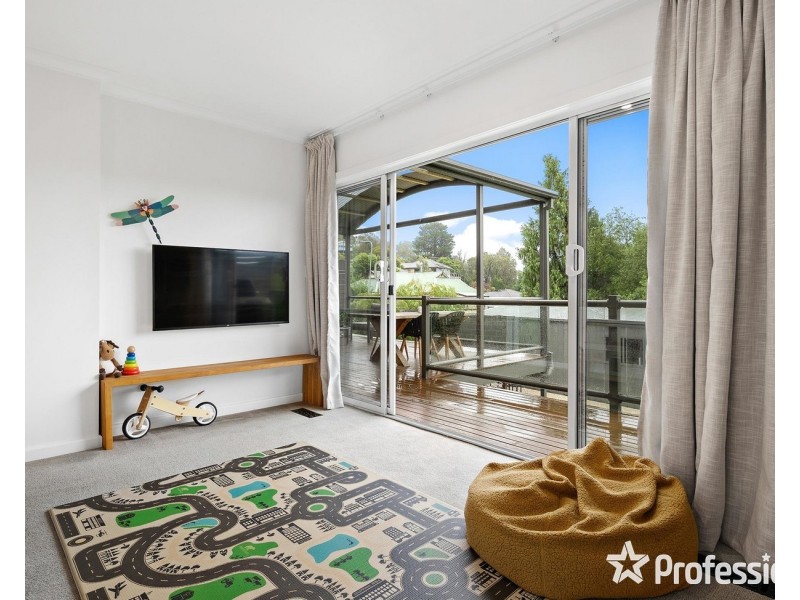 9 Banksia Street, Montrose VIC 3765