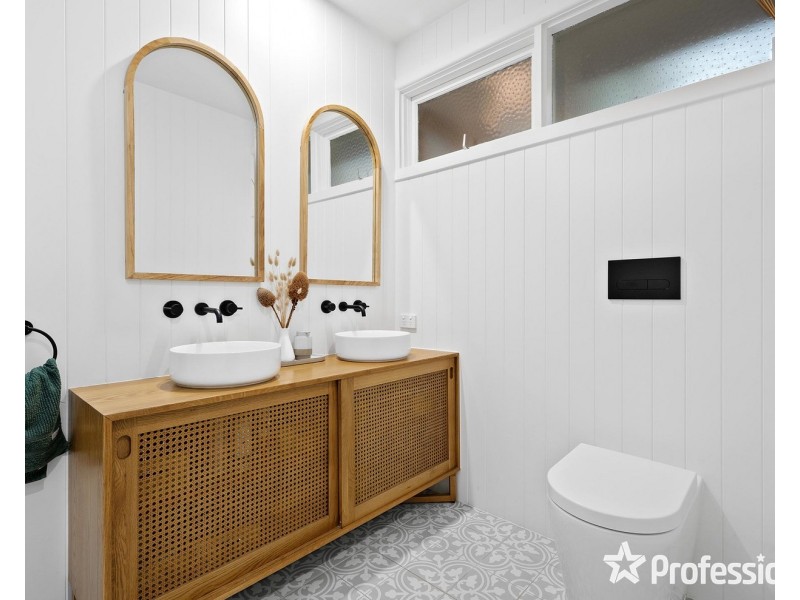 9 Banksia Street, Montrose VIC 3765