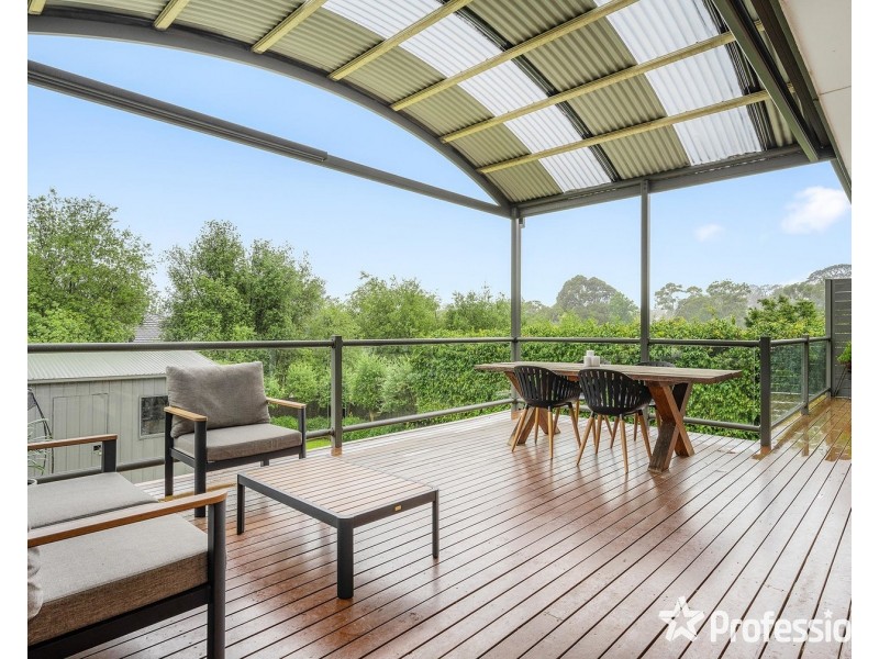 9 Banksia Street, Montrose VIC 3765