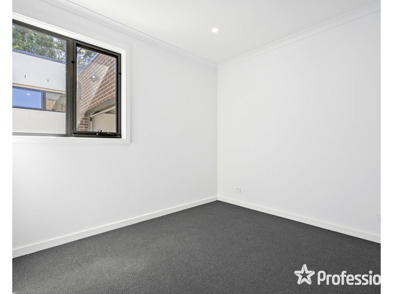 10A MacMillan Street, Mooroolbark VIC 3138
