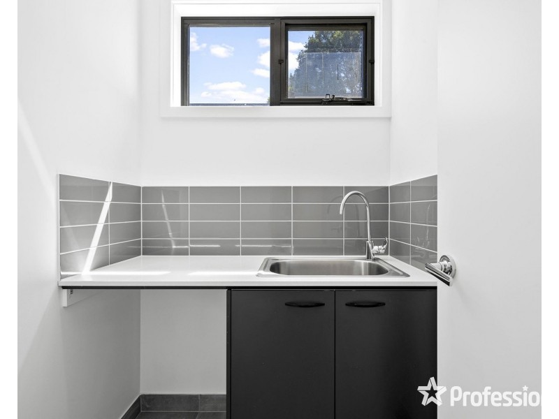 10A MacMillan Street, Mooroolbark VIC 3138