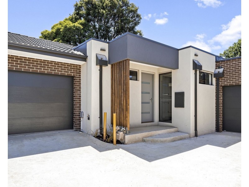 10B MacMillan Street, Mooroolbark VIC 3138
