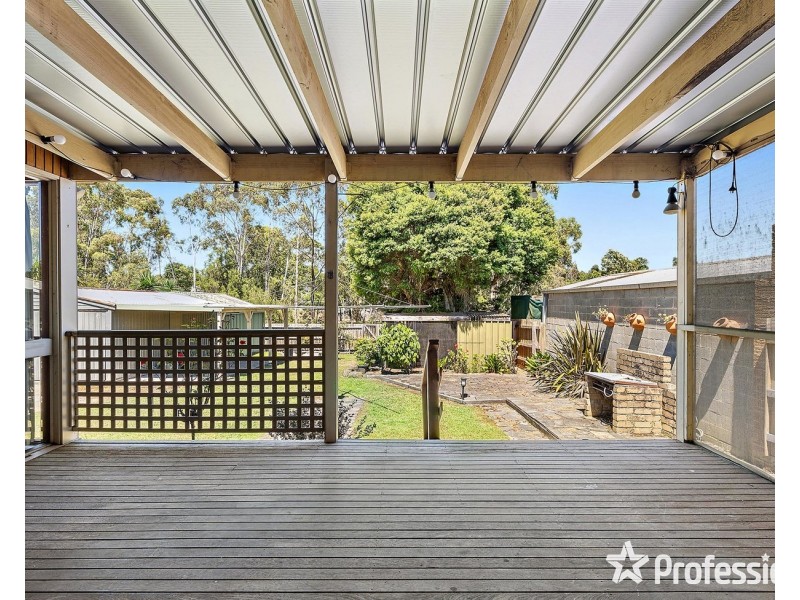 119 Esther Crescent, Mooroolbark VIC 3138