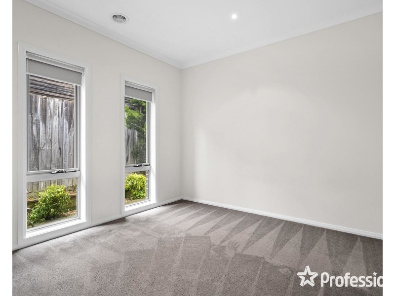 12a Saxon Drive, Mooroolbark VIC 3138