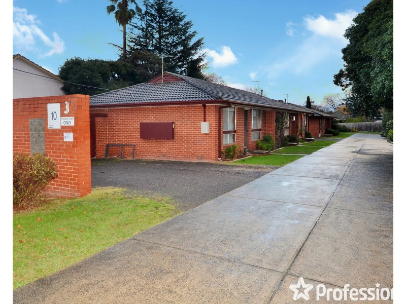 1/3 Ervin Road, Kilsyth VIC 3137