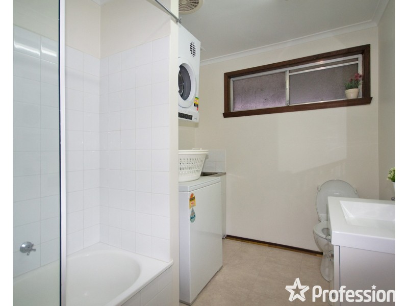 1/3 Ervin Road, Kilsyth VIC 3137