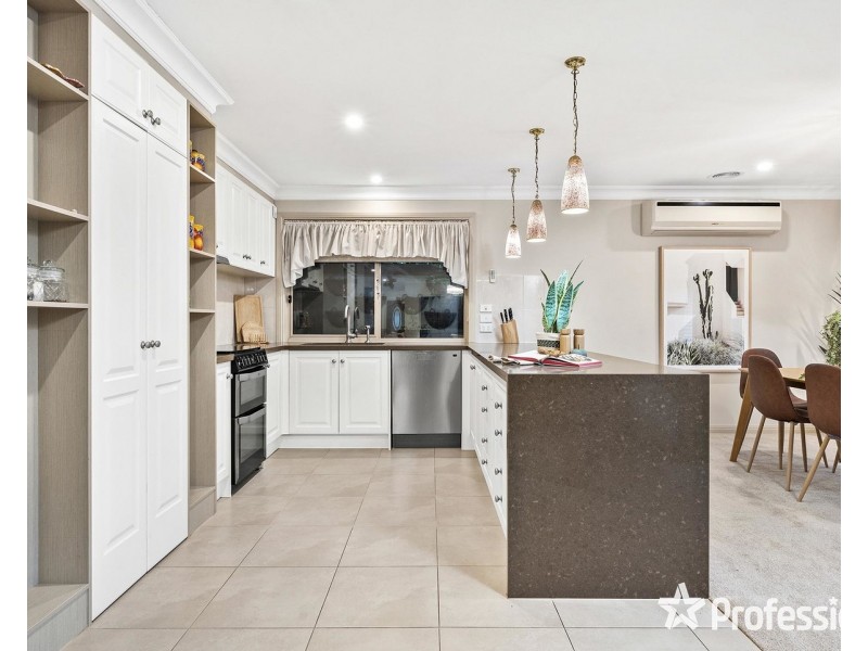 4a Kambora Court, Mooroolbark VIC 3138