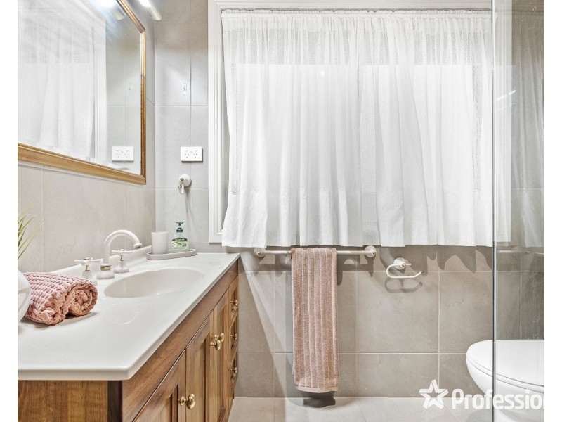 4a Kambora Court, Mooroolbark VIC 3138