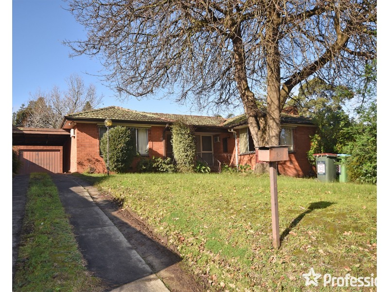 12 Edith Avenue, Croydon VIC 3136
