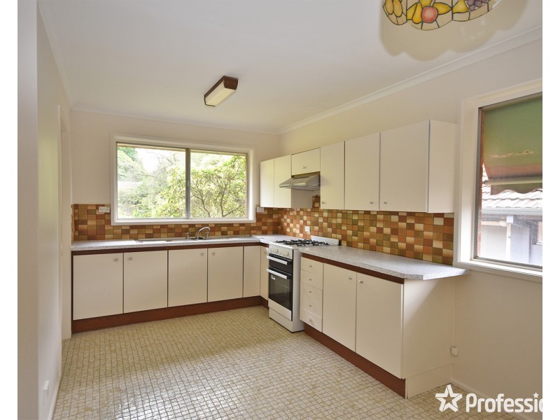 12 Edith Avenue, Croydon VIC 3136