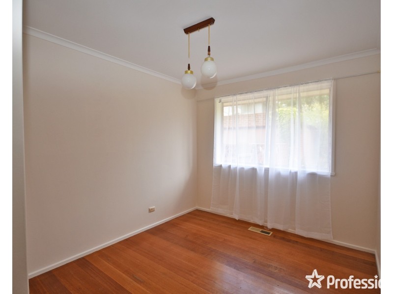 12 Edith Avenue, Croydon VIC 3136