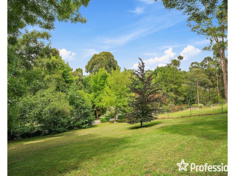 19-21 Mikado Road, Mount Evelyn VIC 3796