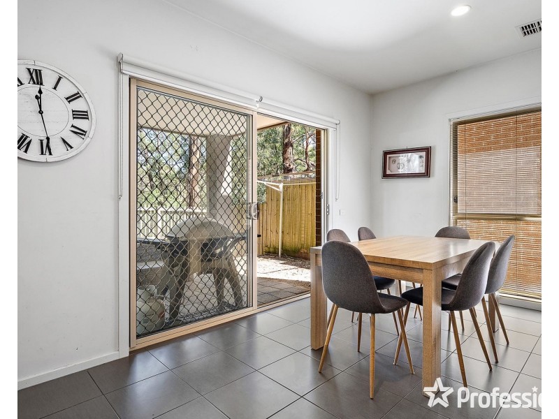 4 Autumn Way, Kilsyth VIC 3137