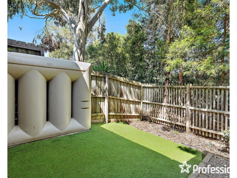 4 Autumn Way, Kilsyth VIC 3137