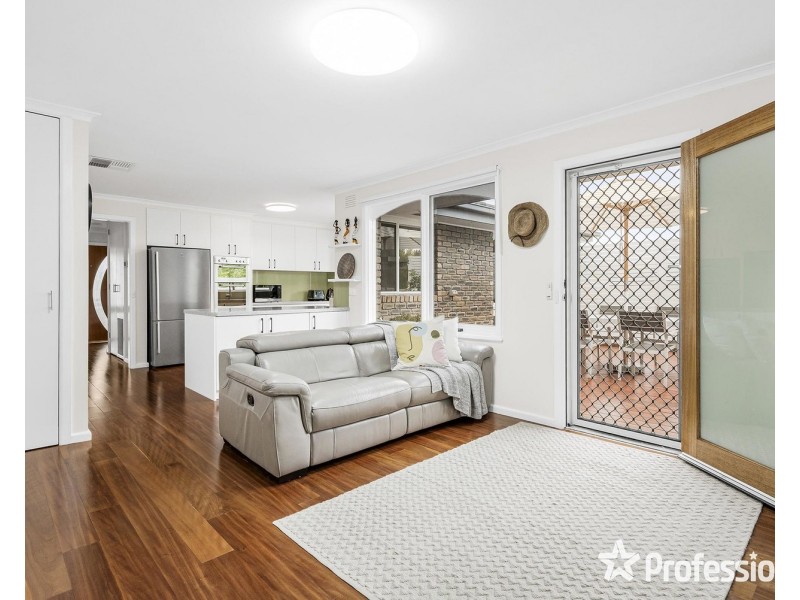 5 Ross Pincott Drive, Mooroolbark VIC 3138