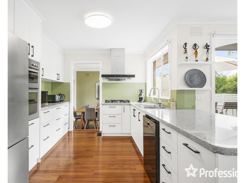 5 Ross Pincott Drive, Mooroolbark VIC 3138