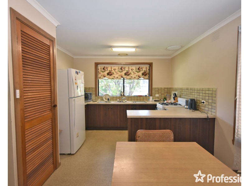 2/34 Liverpool Road, Kilsyth VIC 3137