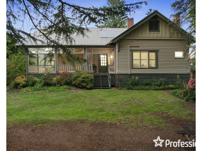 90 Lewis Road, Silvan VIC 3795